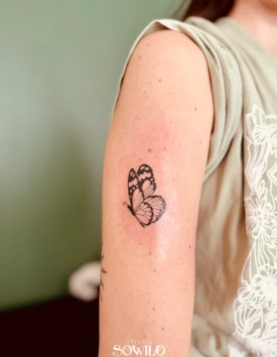 tatouage-papillon-cugand-montaigu-vendee-fine-line