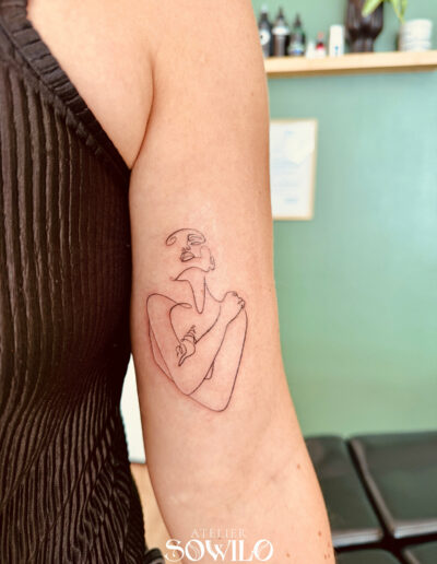 tatouage-fine-line-art-buste-atelier-sowilo-a-vertou