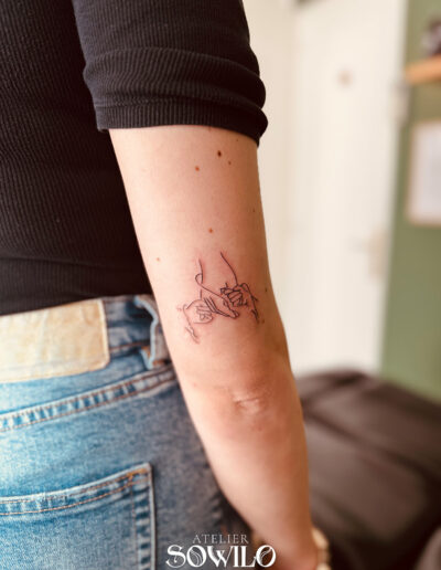 tatouage-naissance-enfant-trait-fin-atelier-sowilo