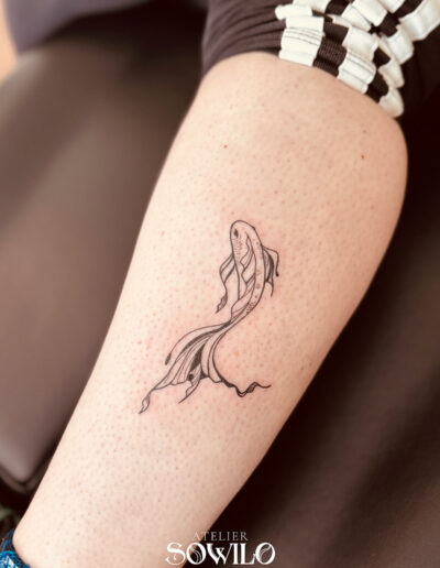 tatouage-poisson-zoodiaque-atelier-sowilo-a-nantes-trait-fin
